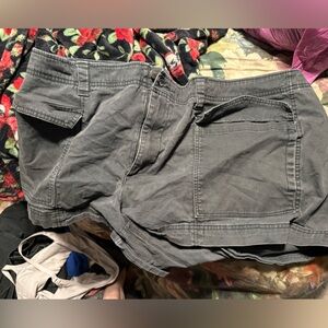 Old Navy OG Chino Cargo Shorts